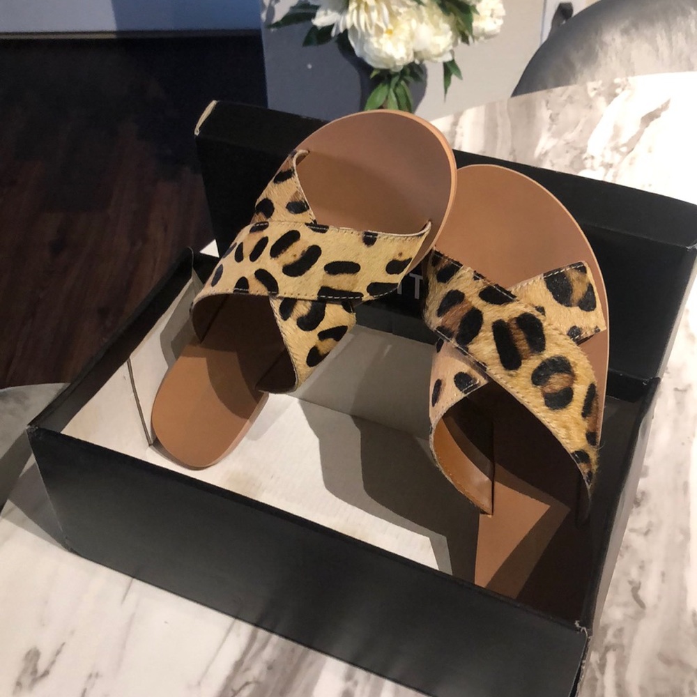 Brand new leather cross strap sandal
